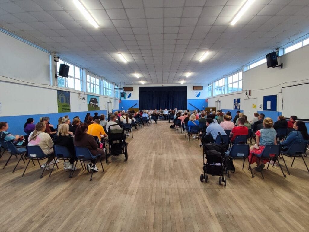 The first meeting of Equality in Education called by Ballymun-Finglas for People Before Profit Coucillor Conor Reddy. Well over 100 in attendance.
