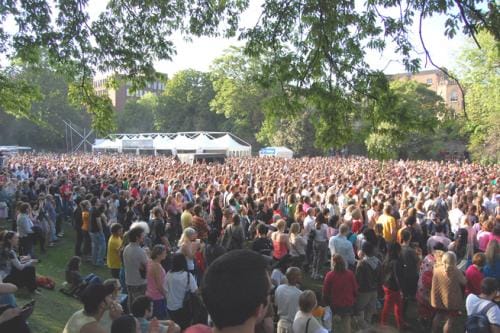 Thousands enjoy the sunshine at Africa Day